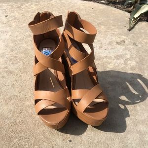 Do dolce vita camel wedge sandal